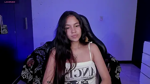 Snapshot of Sallye_ chatting on 10, 11, 2025 Sallye online show from 10, 11, 2025