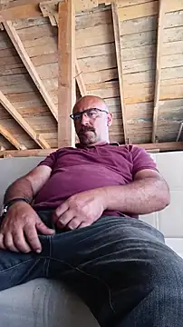 masculine bear daddy online show from 17, 6, 2026