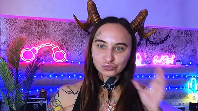 Snapshot of Cool_Freak_ chatting on 28, 9, 2025 Cool Freak online show from 28, 9, 2025