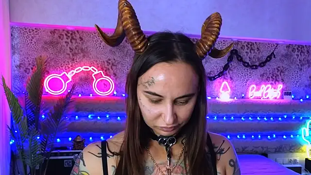 Snapshot of Cool_Freak_ chatting on 3, 10, 2025 Cool Freak online show from 3, 10, 2025