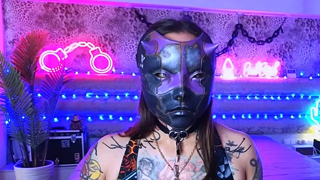 Snapshot of Cool_Freak_ chatting on 12, 10, 2025 Cool Freak online show from 12, 10, 2025