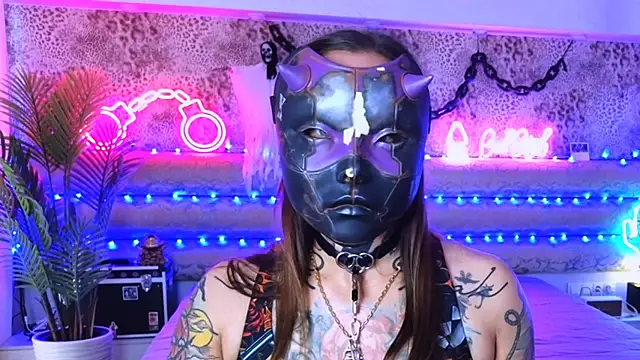 Snapshot of Cool_Freak_ chatting on 18, 10, 2025 Cool Freak online show from 18, 10, 2025