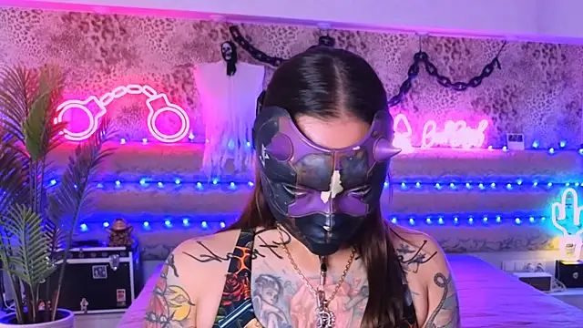 Snapshot of Cool_Freak_ chatting on 26, 10, 2025 Cool Freak online show from 26, 10, 2025