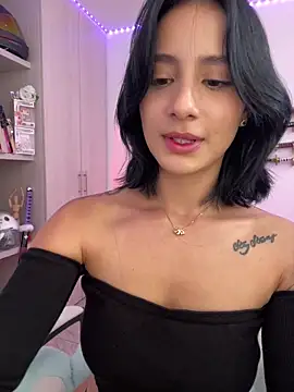 Ale Lewis online show from 5, 3, 2025