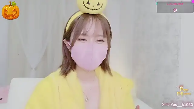 Snapshot of Yuu__k chatting on 29, 10, 2025 Yuu k online show from 29, 10, 2025