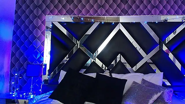 Snapshot of victoriaa_lee_ chatting on 18, 3, 2026 victoriaa lee online show from 18, 3, 2026