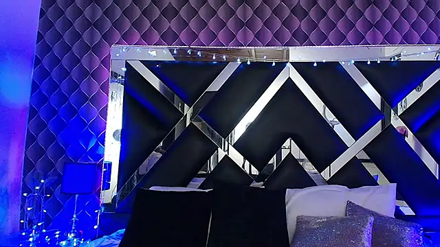 Snapshot of victoriaa_lee_ chatting on 22, 3, 2026 victoriaa lee online show from 22, 3, 2026