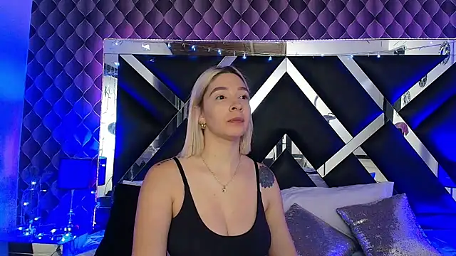 Snapshot of victoriaa_lee_ chatting on 31, 3, 2026 victoriaa lee online show from 31, 3, 2026