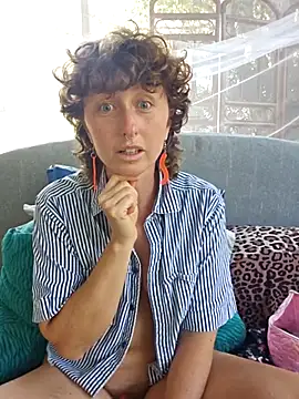 Snapshot of mossy_kiss chatting on 18, 9, 2025 mossy kiss online show from 18, 9, 2025