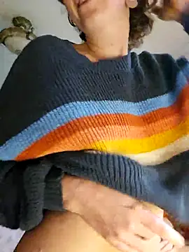 Snapshot of mossy_kiss chatting on 29, 9, 2025 mossy kiss online show from 29, 9, 2025