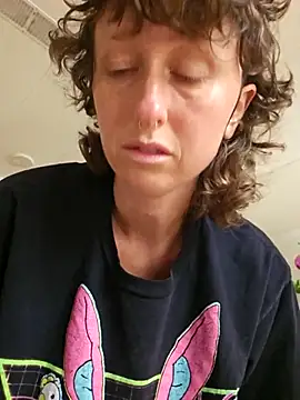 Snapshot of mossy_kiss chatting on 23, 10, 2025 mossy kiss online show from 23, 10, 2025