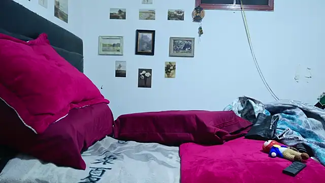 Snapshot of seraph1n chatting on 16, 10, 2025 seraph1n online show from 16, 10, 2025