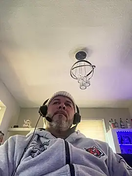 Snapshot of Cristian-Brayan chatting on 7, 2, 2026 Cristian-Brayan online show from 7, 2, 2026