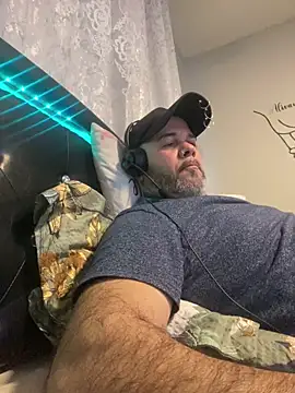 Snapshot of Cristian-Brayan chatting on 26, 2, 2026 Cristian-Brayan online show from 26, 2, 2026