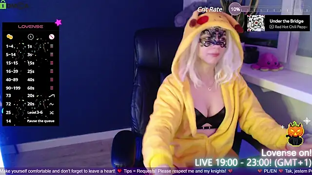 Snapshot of strawberry_muffin chatting on 3, 12, 2024 strawberry muffin online show from 3, 12, 2024