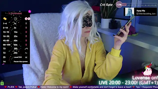 Snapshot of strawberry_muffin chatting on 20, 12, 2024 strawberry muffin online show from 20, 12, 2024