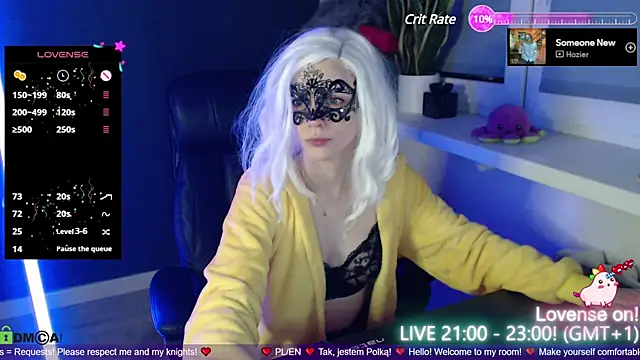 Snapshot of strawberry_muffin chatting on 7, 1, 2025 strawberry muffin online show from 7, 1, 2025