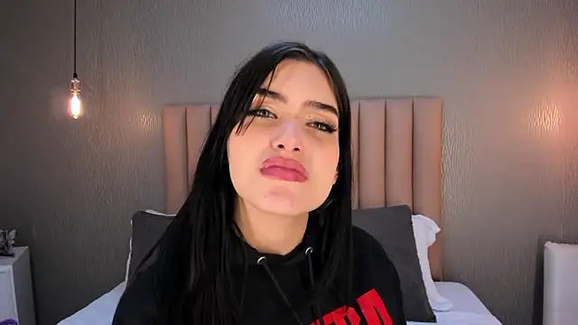 Alexa Thaylor  online show from 3, 1, 2025