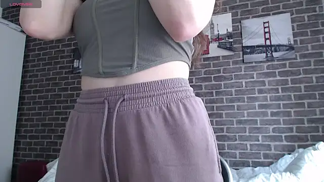 Snapshot of _Hot_Lady_ chatting on 8, 1, 2025 Hot Lady online show from 8, 1, 2025