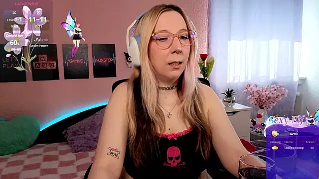 Snapshot of JustKerry chatting on 2, 3, 2026 JustKerry online show from 2, 3, 2026