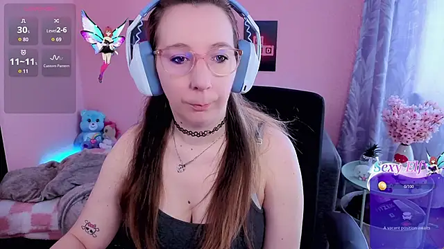 Snapshot of JustKerry chatting on 9, 4, 2026 JustKerry online show from 9, 4, 2026