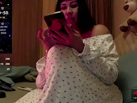 Snapshot of ROXOLANAA_SEXY chatting on 17, 3, 2025 ROXOLANAA SEXY online show from 17, 3, 2025