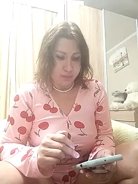 Snapshot of ROXOLANAA_SEXY chatting on 28, 10, 2025 ROXOLANAA SEXY online show from 28, 10, 2025