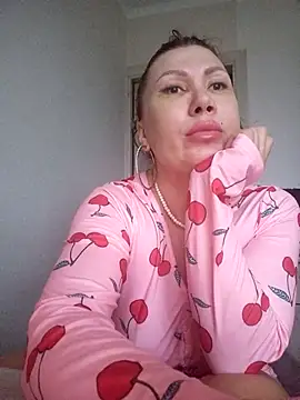 Snapshot of ROXOLANAA_SEXY chatting on 18, 11, 2025 ROXOLANAA SEXY online show from 18, 11, 2025