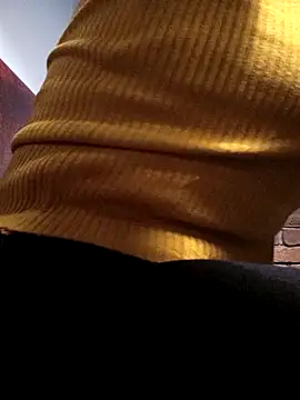 Snapshot of ROXOLANAA_SEXY chatting on 1, 12, 2025 ROXOLANAA SEXY online show from 1, 12, 2025