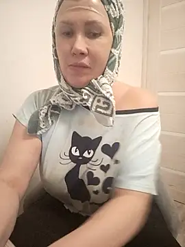 Snapshot of ROXOLANAA_SEXY chatting on 16, 1, 2026 ROXOLANAA SEXY online show from 16, 1, 2026