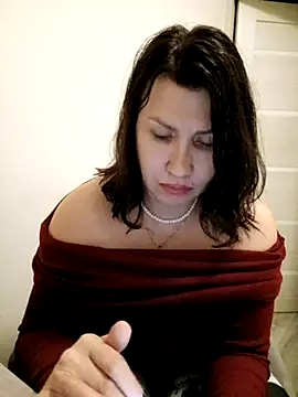 ROXOLANAA SEXY online show from 11, 4, 2026