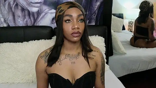 Snapshot of emely_brandon chatting on 15, 9, 2025 emely brandon online show from 15, 9, 2025