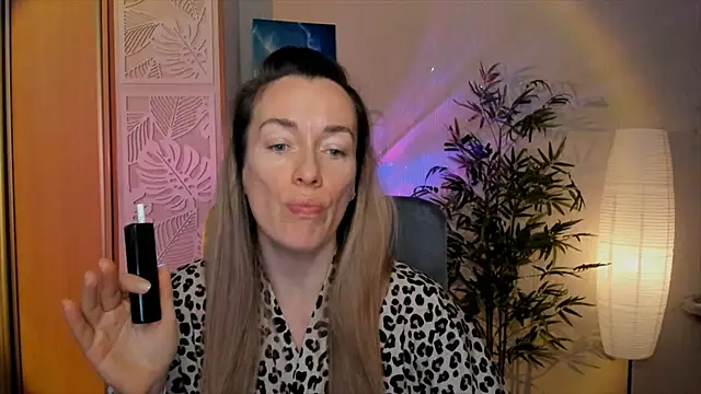 RebeccaMartinez online show from 9, 1, 2026