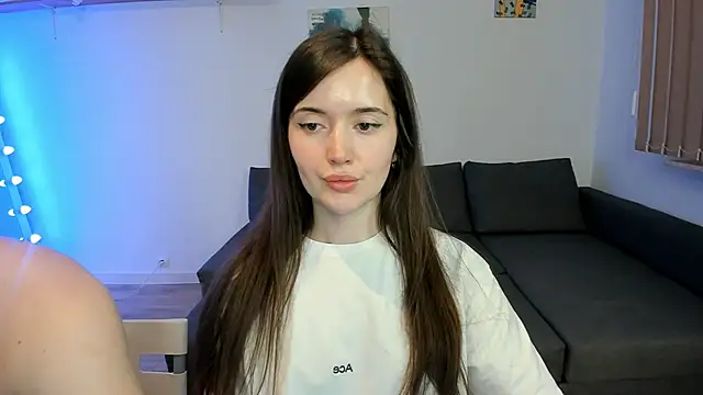 PollyFlame online show from 2, 5, 2026