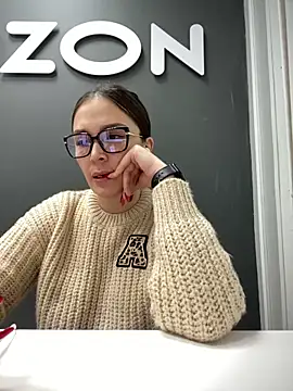 Snapshot of Sweet_Lollypop chatting on 2, 1, 2025 Sweet Lollypop online show from 2, 1, 2025