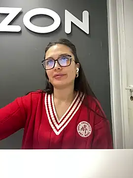 Snapshot of Sweet_Lollypop chatting on 6, 1, 2025 Sweet Lollypop online show from 6, 1, 2025