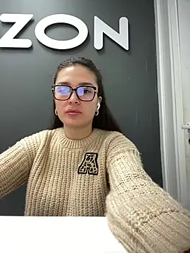 Snapshot of Sweet_Lollypop chatting on 19, 1, 2025 Sweet Lollypop online show from 19, 1, 2025