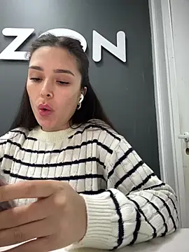 Snapshot of Sweet_Lollypop chatting on 26, 1, 2025 Sweet Lollypop online show from 26, 1, 2025