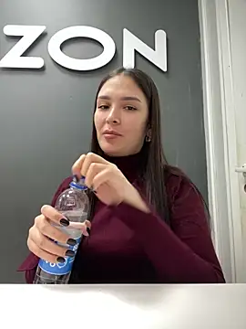 Snapshot of Sweet_Lollypop chatting on 12, 2, 2025 Sweet Lollypop online show from 12, 2, 2025