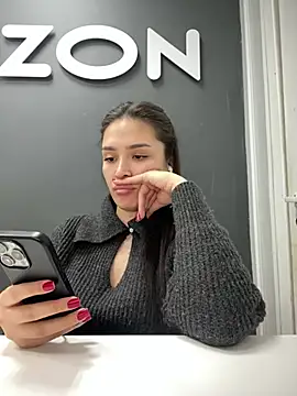 Snapshot of Sweet_Lollypop chatting on 15, 3, 2025 Sweet Lollypop online show from 15, 3, 2025