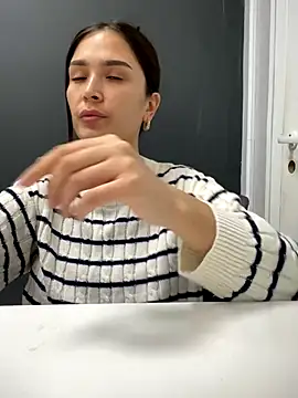 Snapshot of Sweet_Lollypop chatting on 1, 10, 2025 Sweet Lollypop online show from 1, 10, 2025