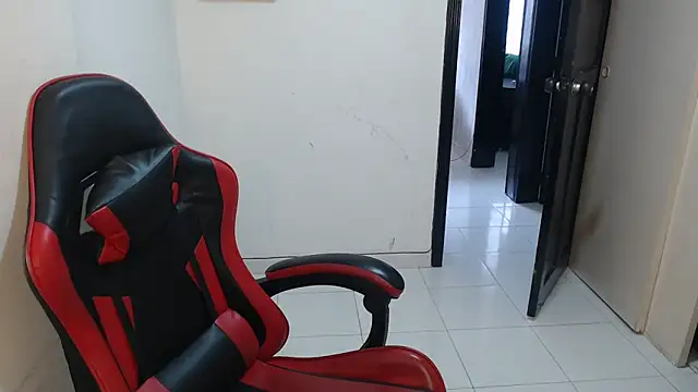 Liamiler01  online show from 26, 11, 2025