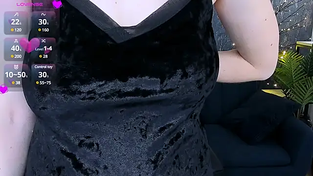 JeannieFox  online show from 7, 3, 2025
