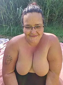 XxGipsyxX online show from 13, 7, 2026