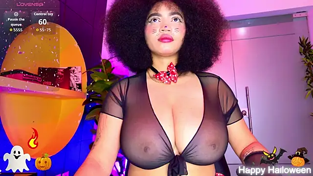 Snapshot of MalaikaBrown chatting on 31, 10, 2025 MalaikaBrown online show from 31, 10, 2025