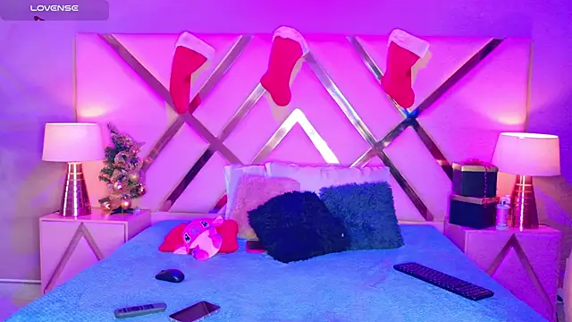 Snapshot of MalaikaBrown chatting on 18, 12, 2025 MalaikaBrown online show from 18, 12, 2025