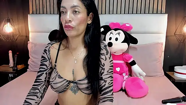 NiicolleMiller online show from 25, 2, 2025