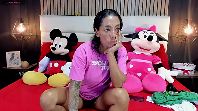 NiicolleMiller online show from 17, 3, 2025