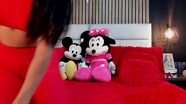 NiicolleMiller online show from 24, 9, 2025