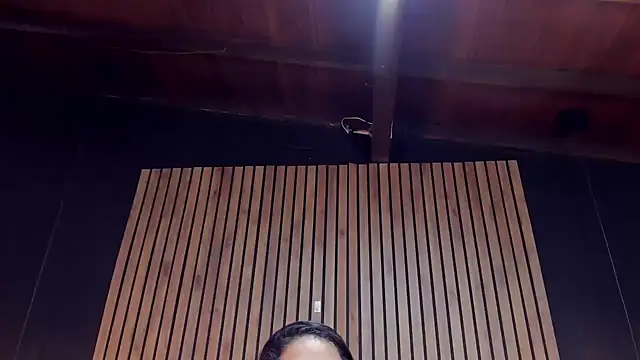 NiicolleMiller online show from 5, 10, 2025